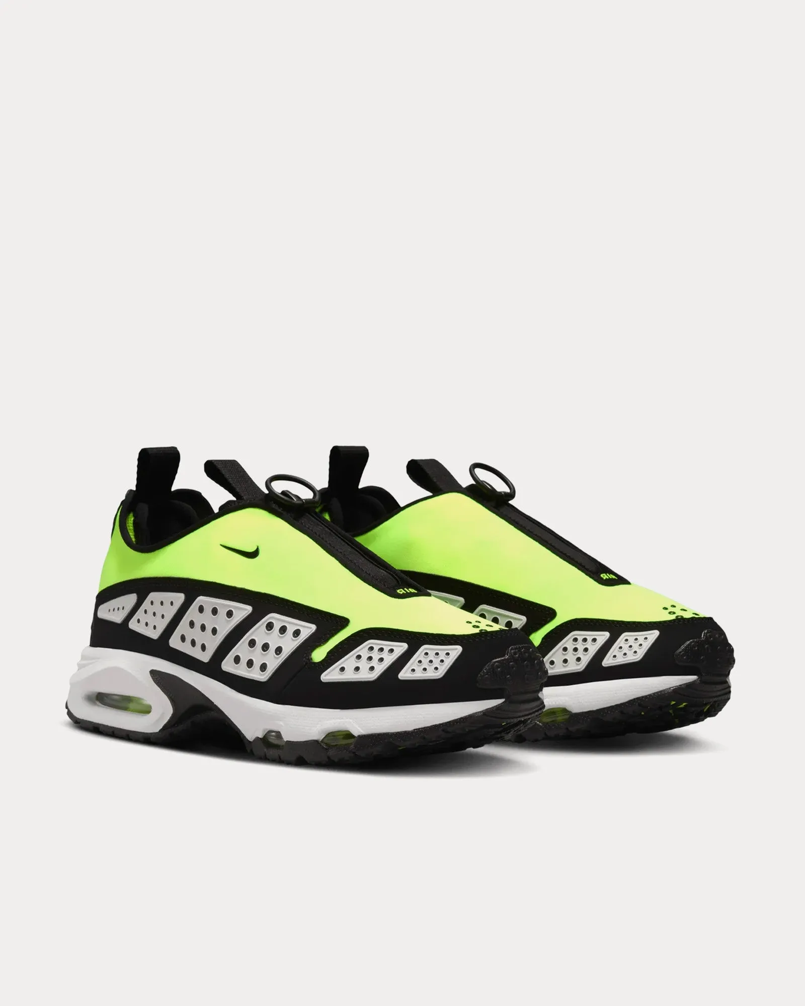 Air Max SNDR Volt / Black Low Top Sneakers