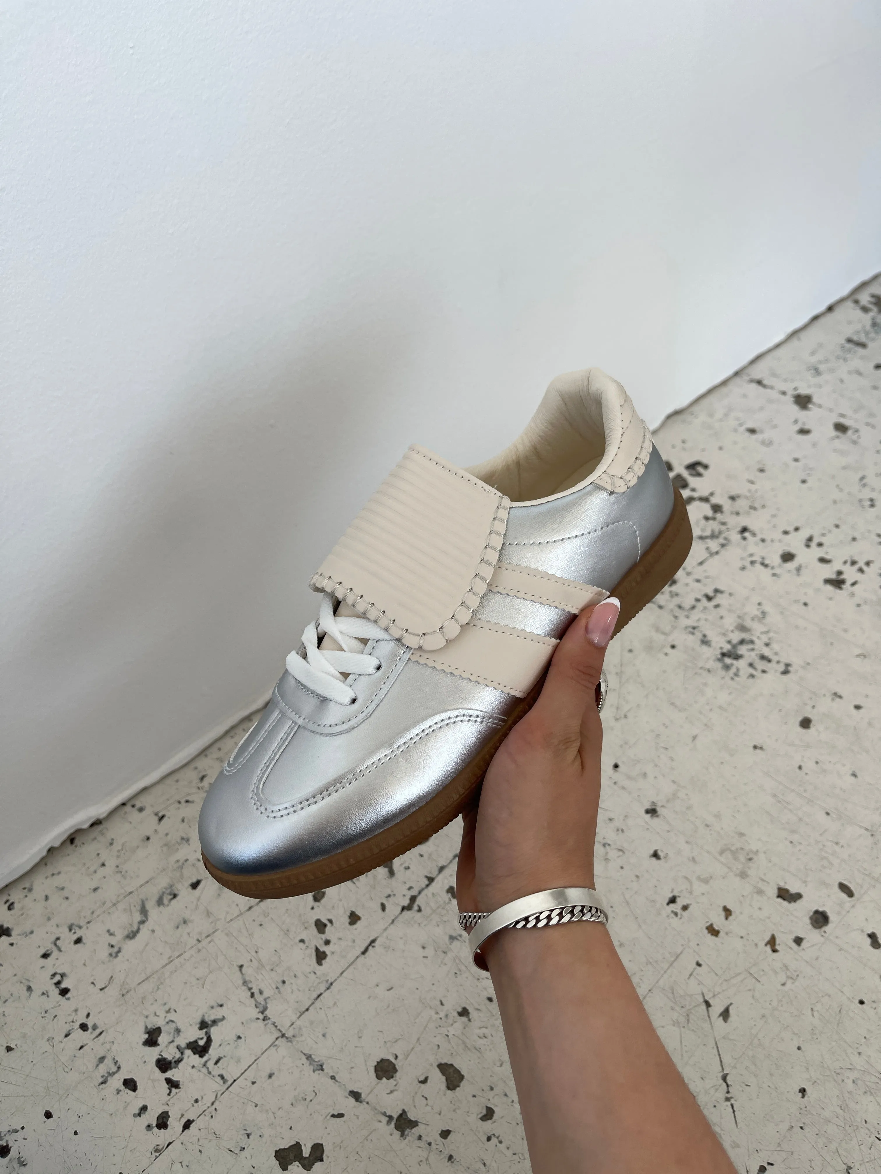 Astana sneakers with Cape - Silver