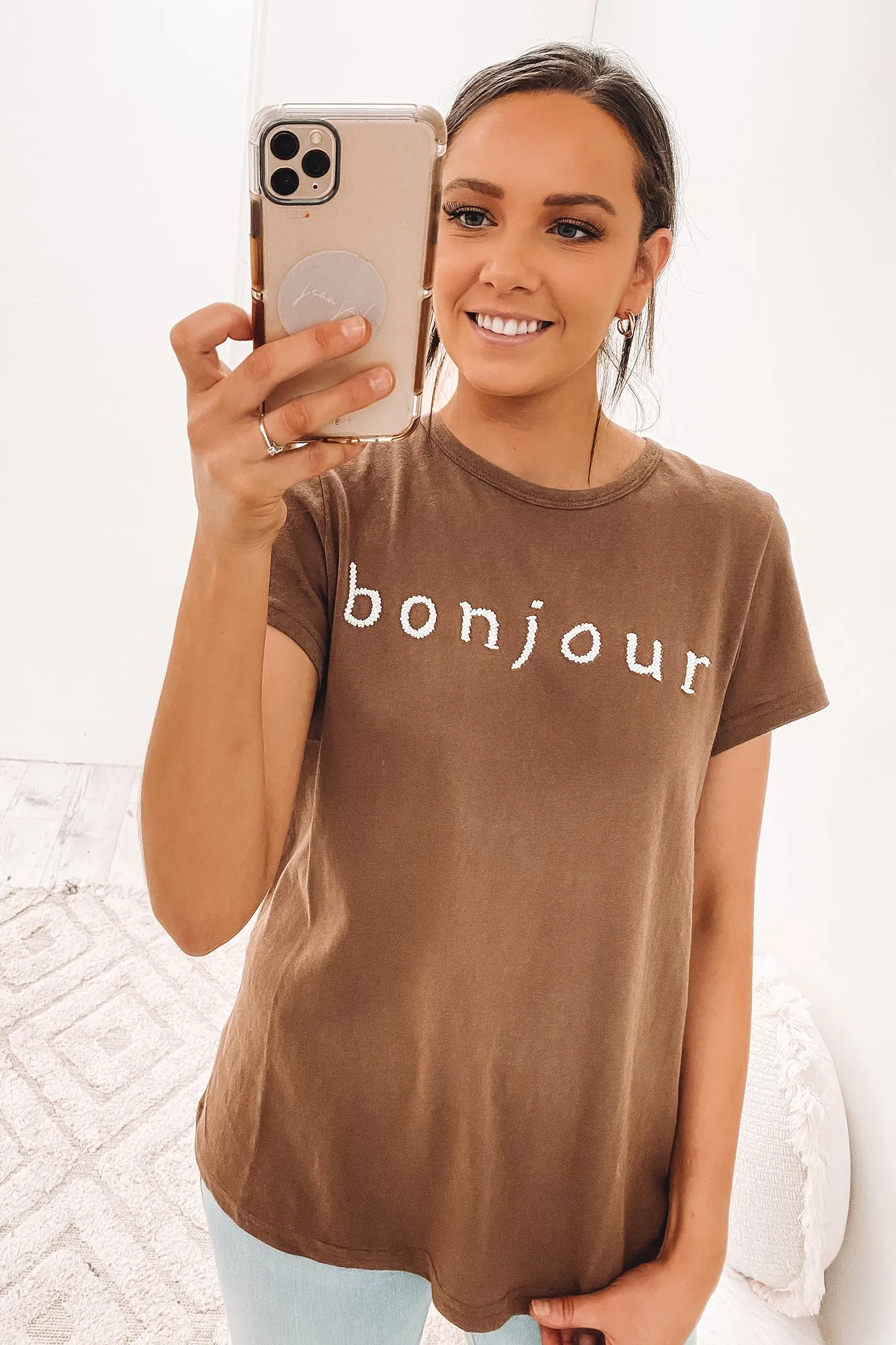 Bonjour Tee Brown