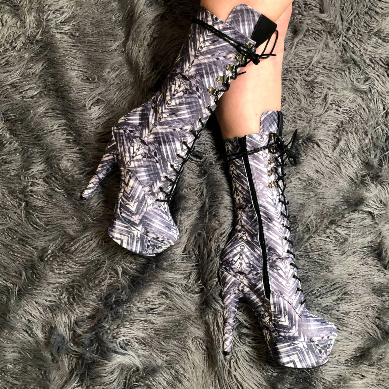 Cult Boot - 6 INCH