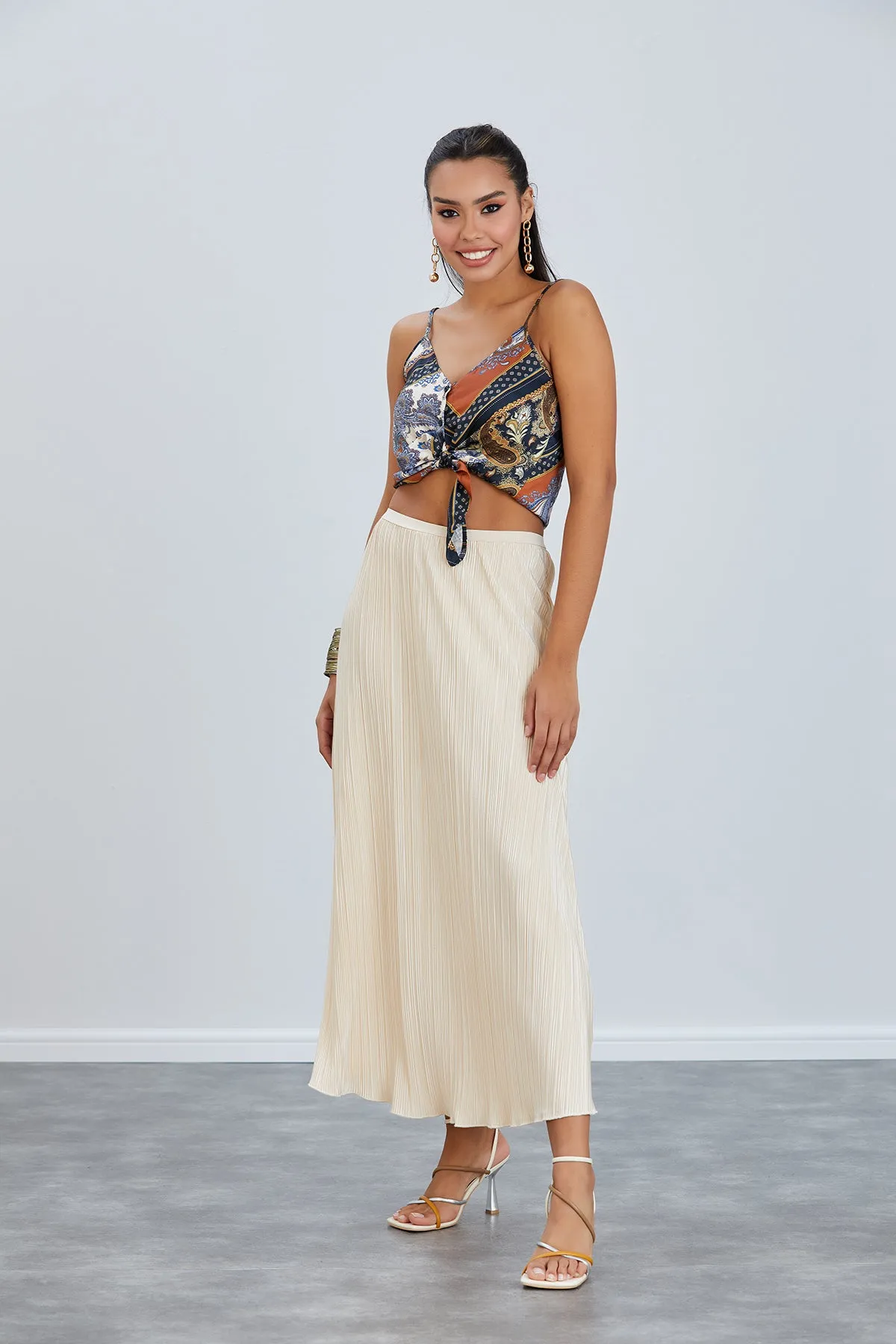Elegant Pleat Midi Skirt in Soft Beige