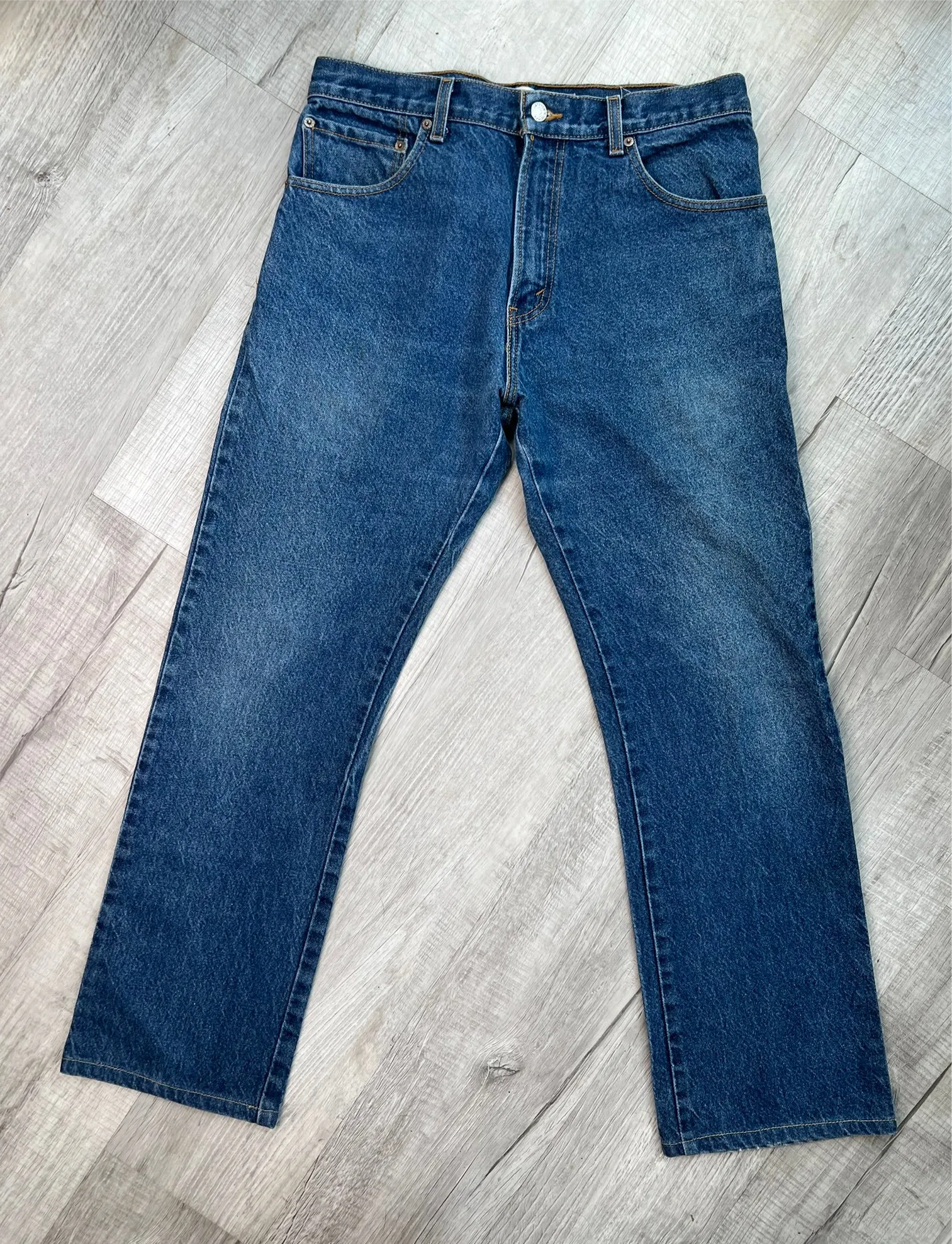 Indigo Wash Levi's 517 Bootcut Style Jeans
