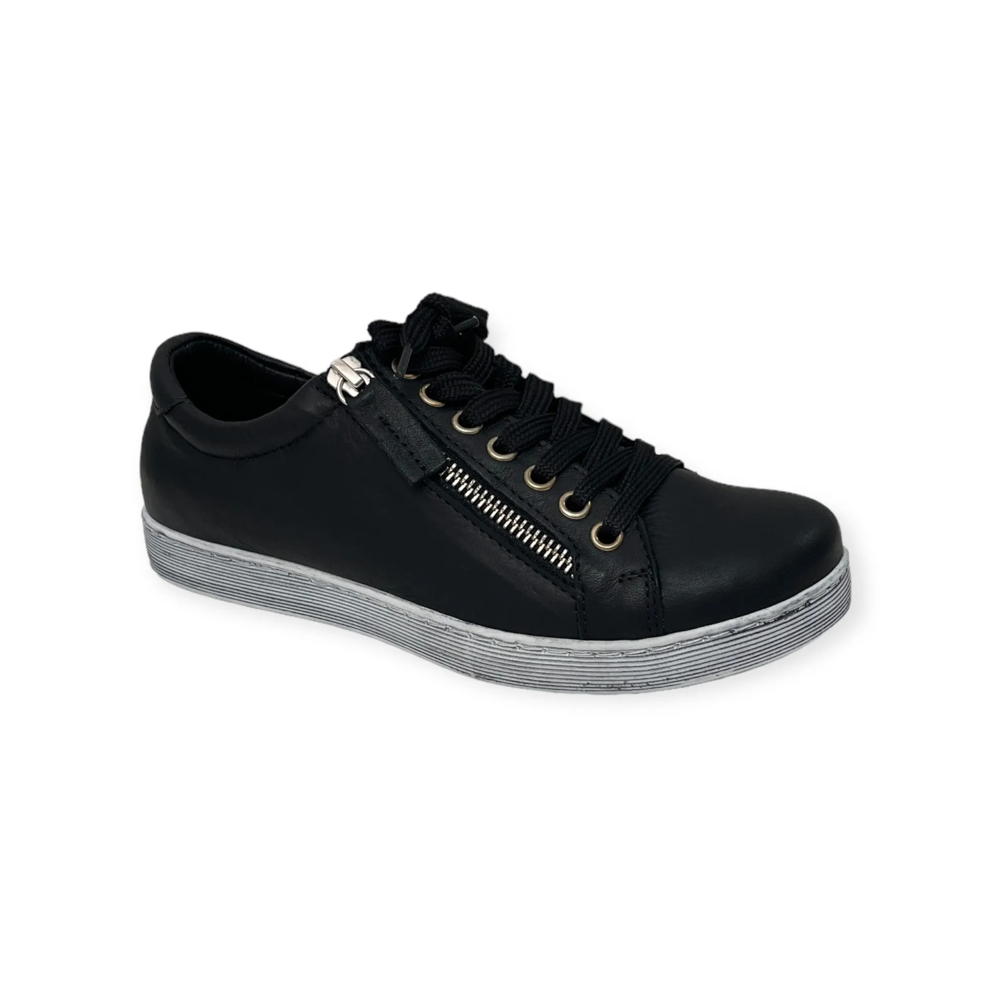 TOKEN - BLACK