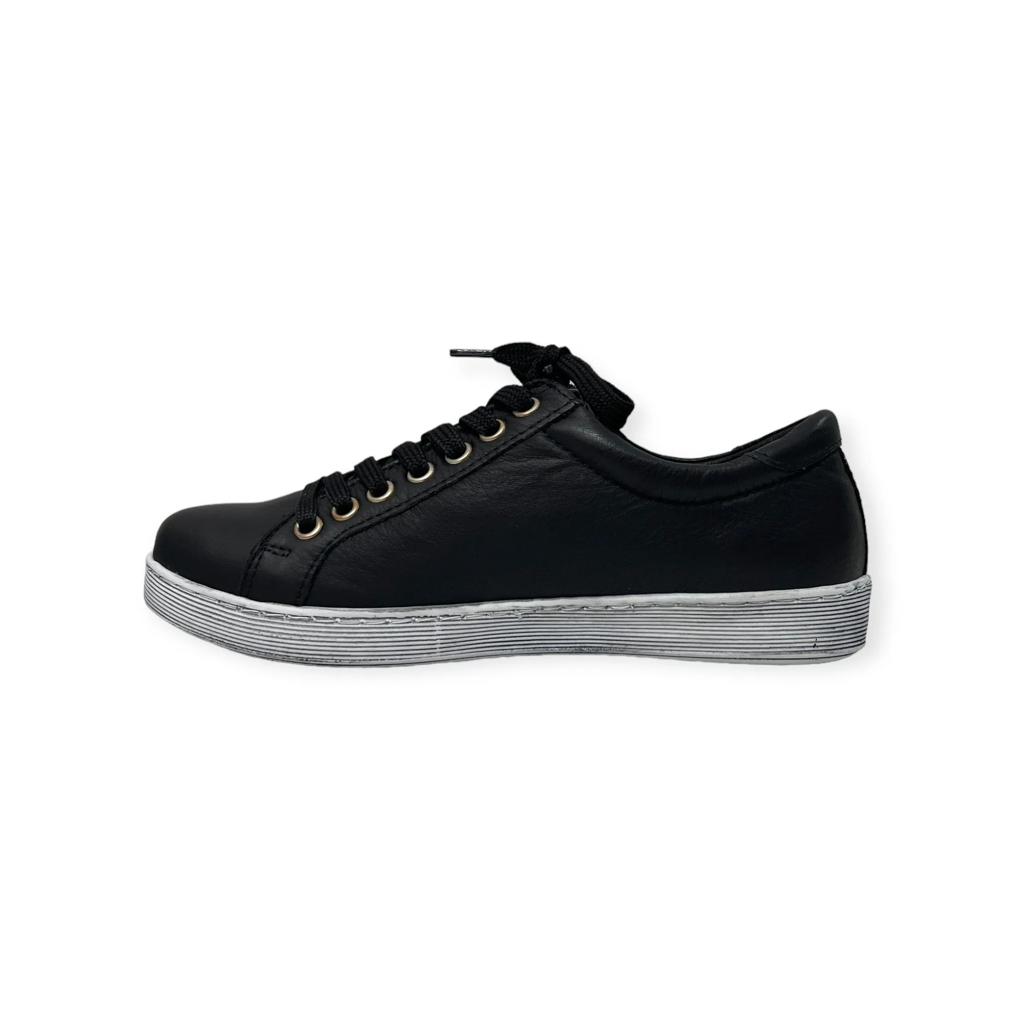 TOKEN - BLACK