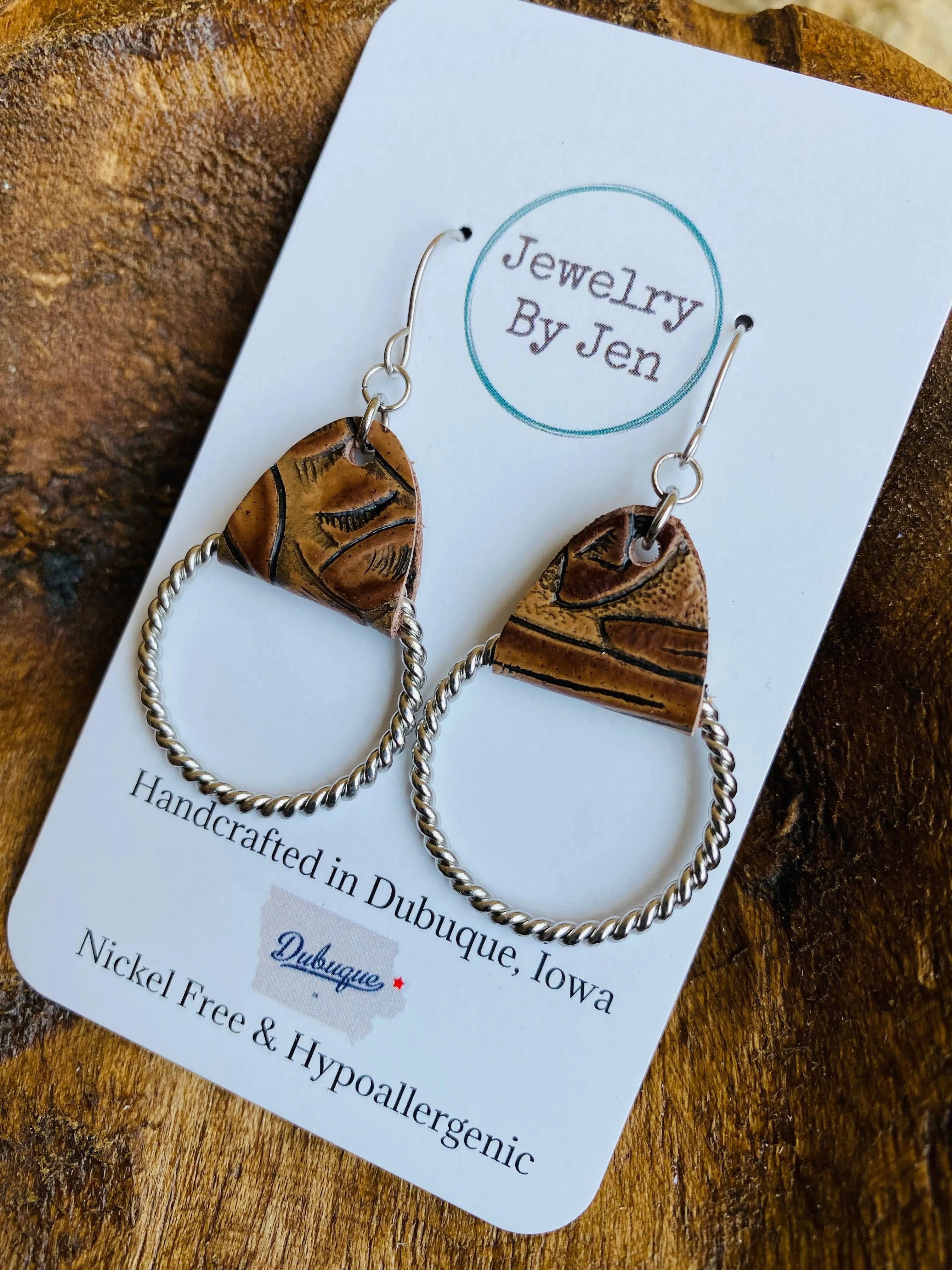 Twisted Hoop Earrings: Tooled Brown