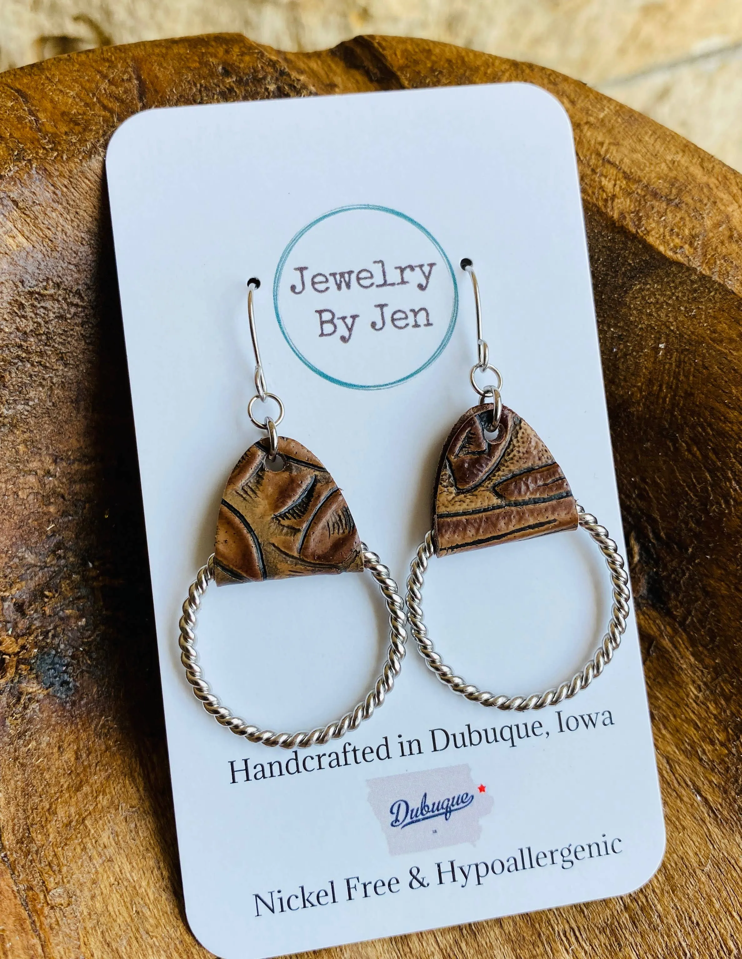 Twisted Hoop Earrings: Tooled Brown
