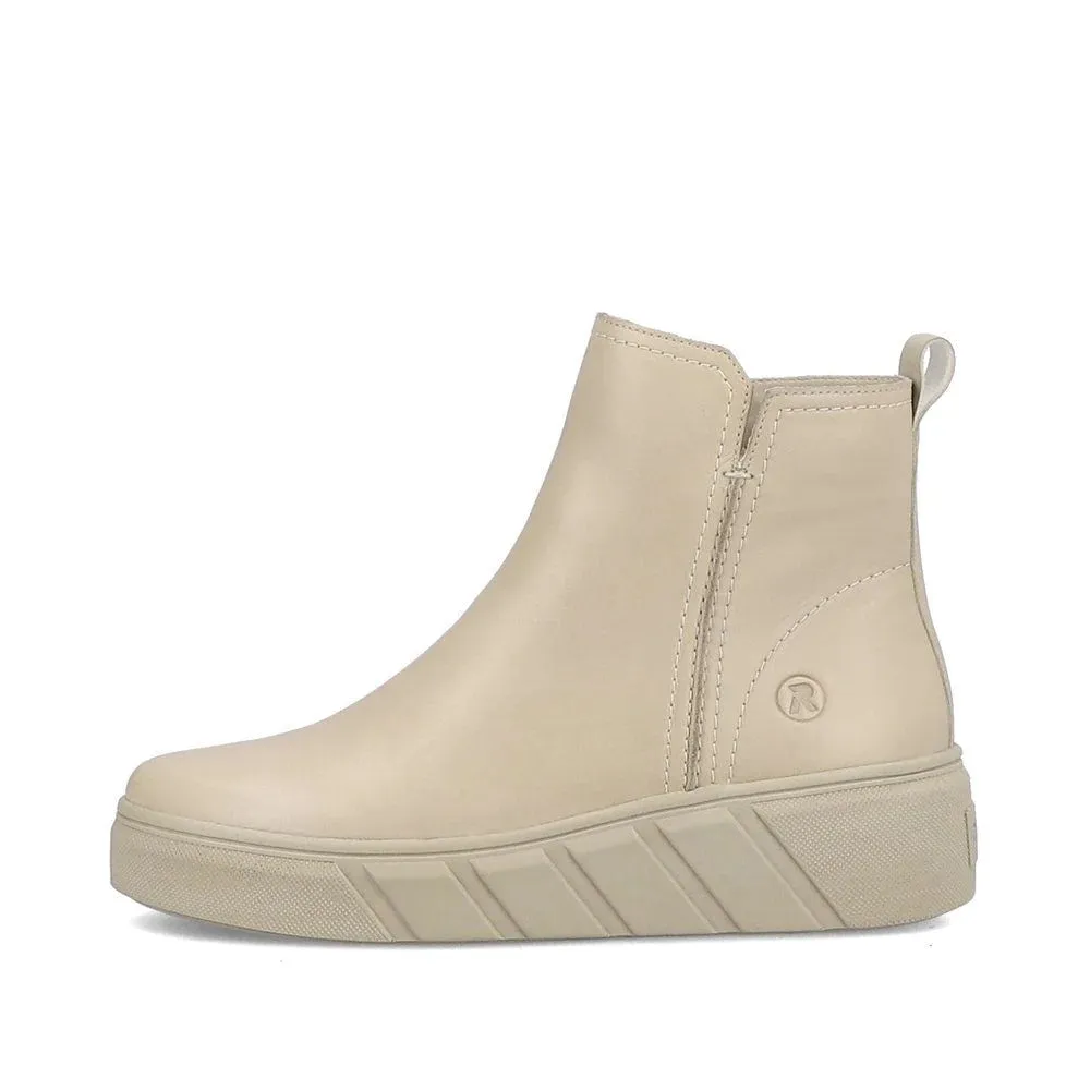 W0562-62 Beige Ankle Boot